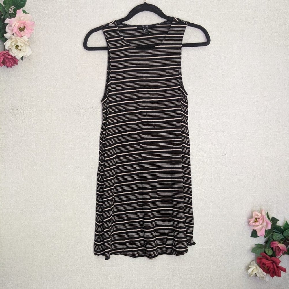 3/$30 Forever 21 High Neck Drop Sleeve Swing Dress